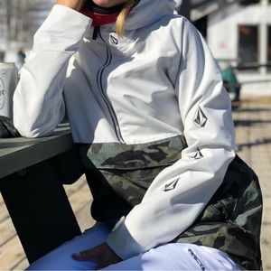 Volcom Women Snowboard Jacket